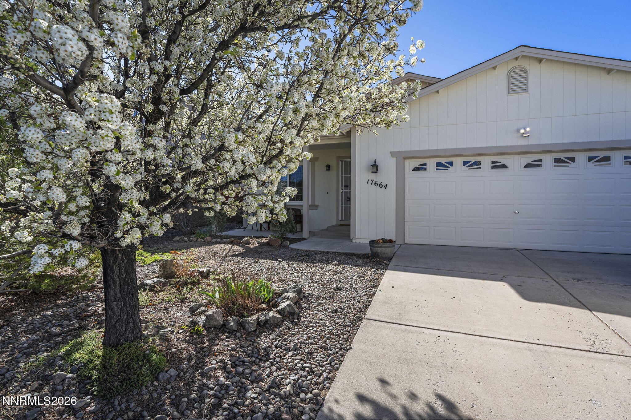 17664 Alexandria Court Reno, NV 89508 - Photo 2 of 22 1-web-or-mls-_DSC6146