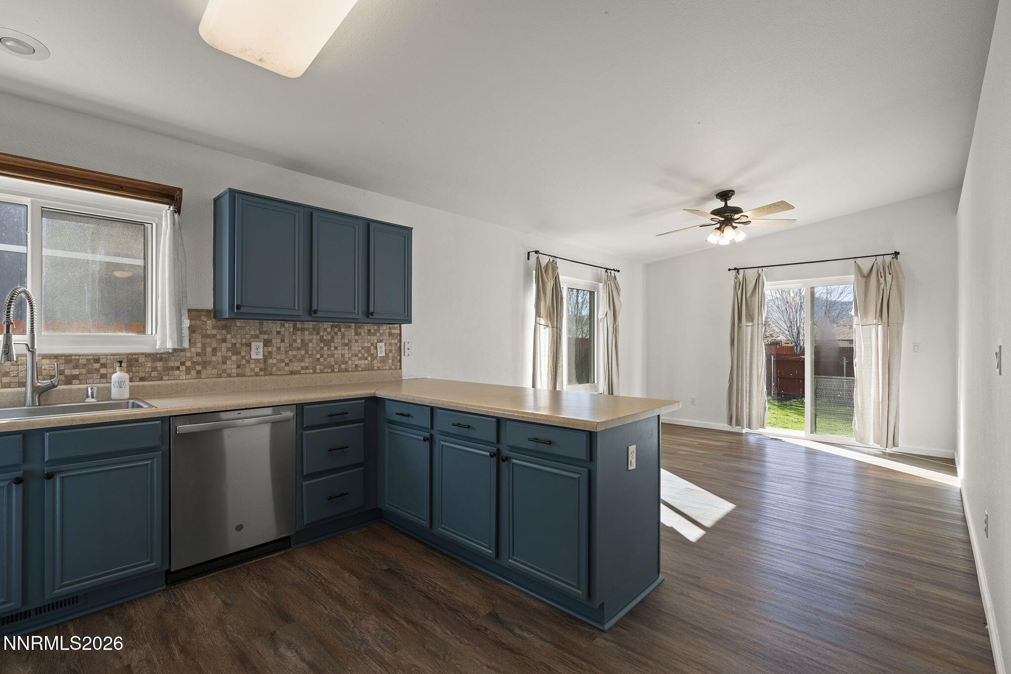 17664 Alexandria Court Reno, NV 89508 - Photo 7 of 22 7-web-or-mls-_DSC6071