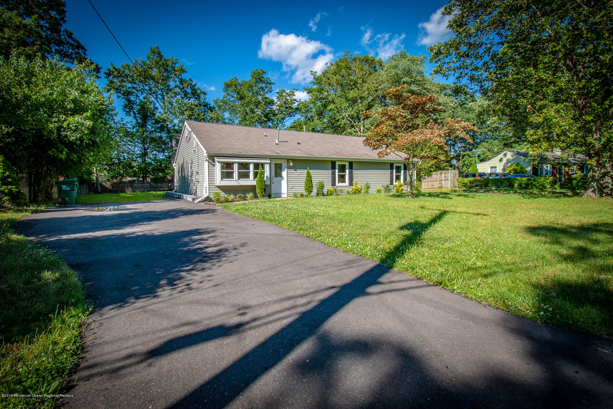 10 Brookside Drive Howell, NJ 07731 - Photo 1 of 16 IMG_0283