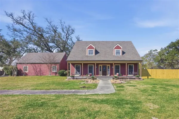 $429,000 | 1617 Walker Road, Sulphur, LA 70665