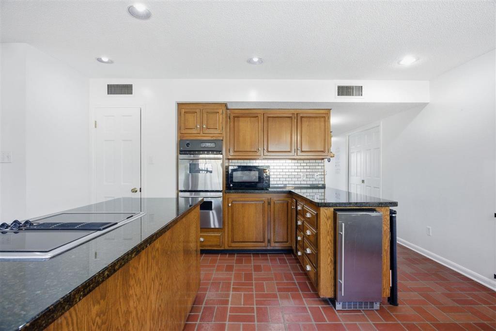 1617 Walker Road Sulphur, LA 70665 - Photo 12 of 27