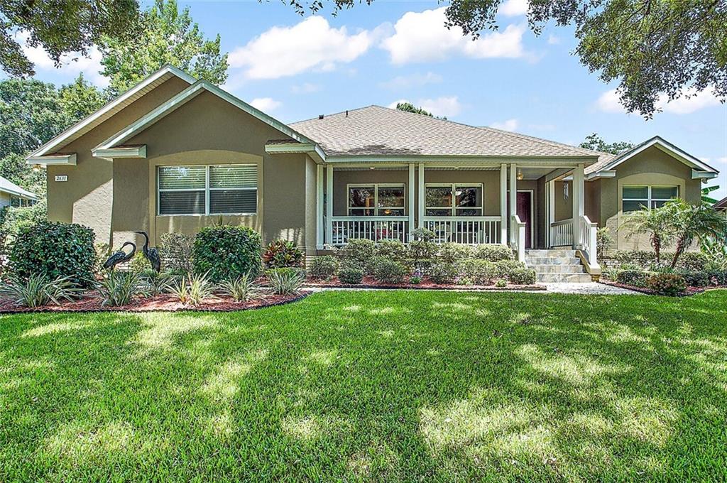 2631 Country Club Road Eustis, FL 32726 - Photo 1 of 1 Beautiful Front Exterior!