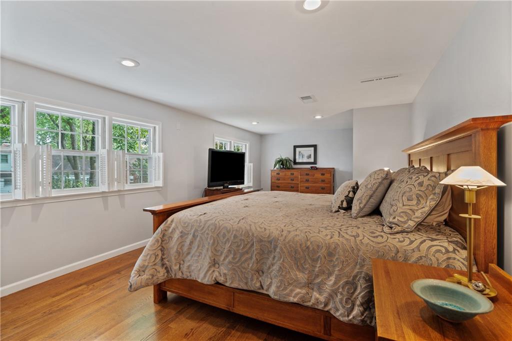 5307 Aberdeen Road Fairway, KS 66205 - Photo 12 of 36 Gallery Image 12