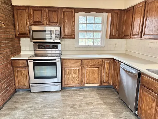 $267,900 | 8128 East 74th Street, Kansas City, MO 64133