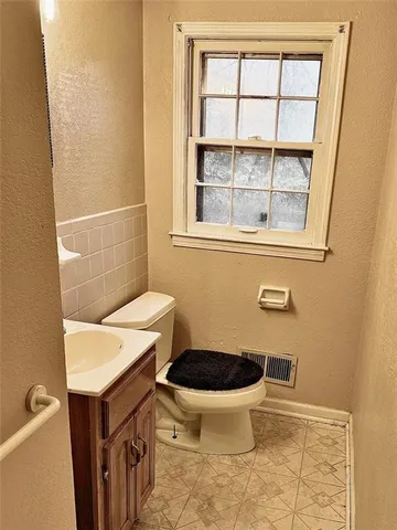 $267,900 | 8128 East 74th Street, Kansas City, MO 64133