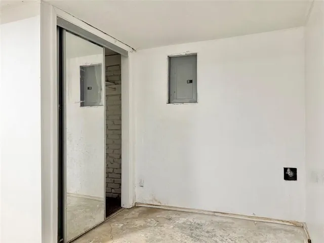 $267,900 | 8128 East 74th Street, Kansas City, MO 64133