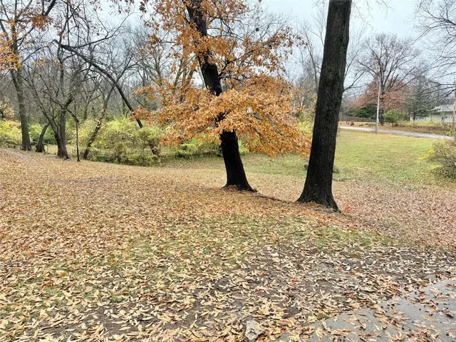 $267,900 | 8128 East 74th Street, Kansas City, MO 64133