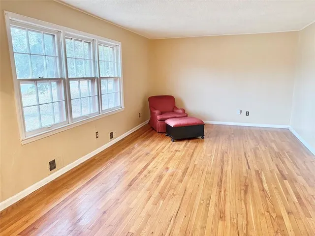 $267,900 | 8128 East 74th Street, Kansas City, MO 64133