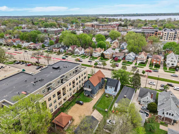 $598,000 | 1944 East Washington Avenue, Madison, WI 53704