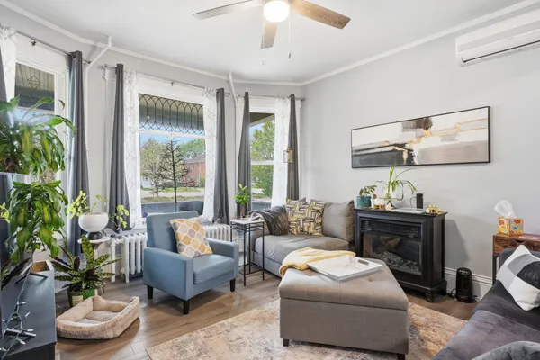 $598,000 | 1944 East Washington Avenue, Madison, WI 53704