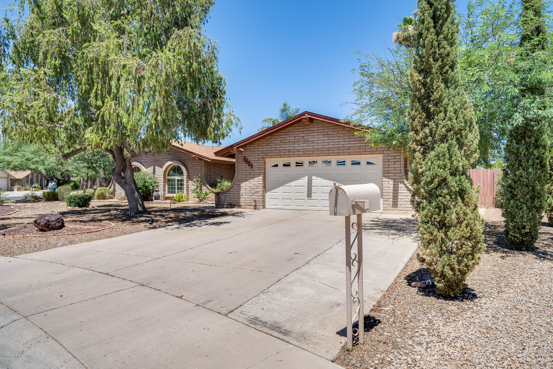 4324 East Redfield Road Phoenix, AZ 85032 - Photo 3 of 42 Gallery Image 3