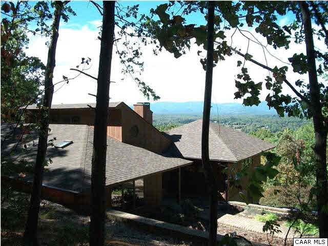 5462 Laurel Ridge Road Charlottesville, VA 22911 - Photo 4 of 50 a view of a patio in backyard