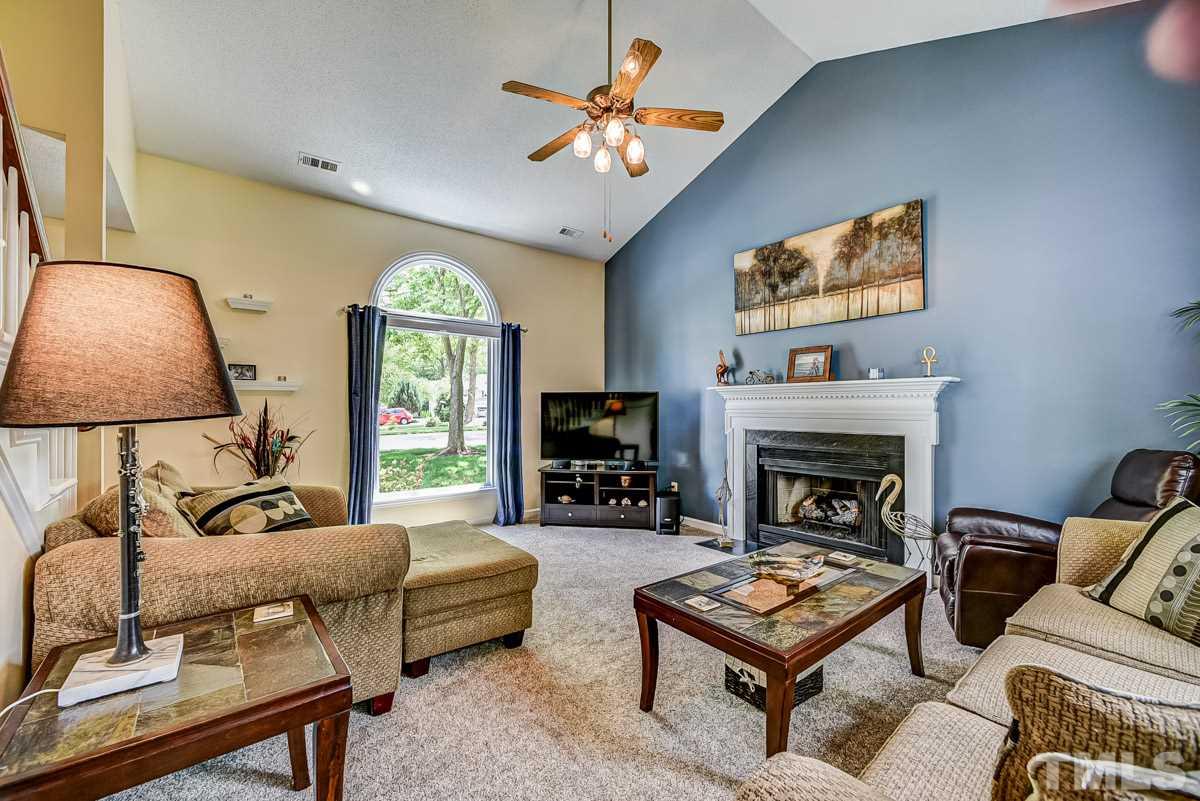 5228 Blakeley Lane Raleigh, NC 27613 - Photo 9 of 26