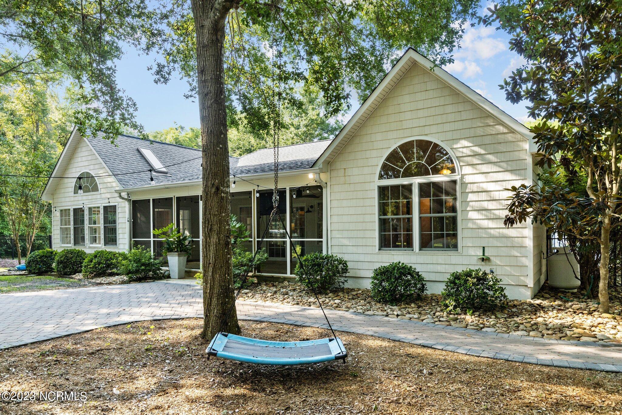 107 Shady Path Cedar Point, NC 28584 - Photo 17 of 60 5-web-or-mls-_S3A8114