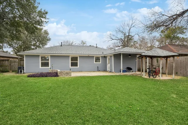 $440,000 | 4718 Blanton Boulevard, Houston, TX 77092