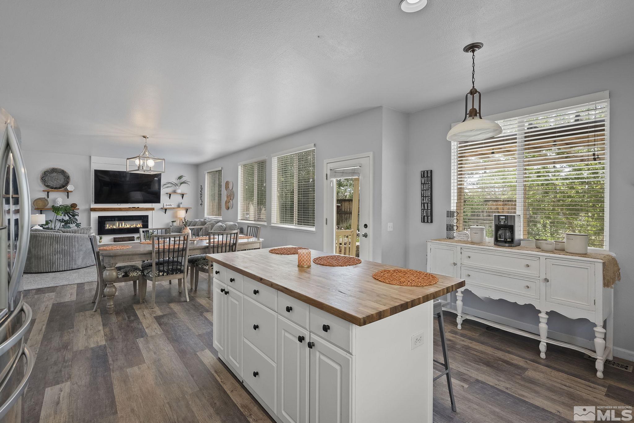 9765 Silver Desert Way Reno, NV 89506 - Photo 11 of 31 Photo 11