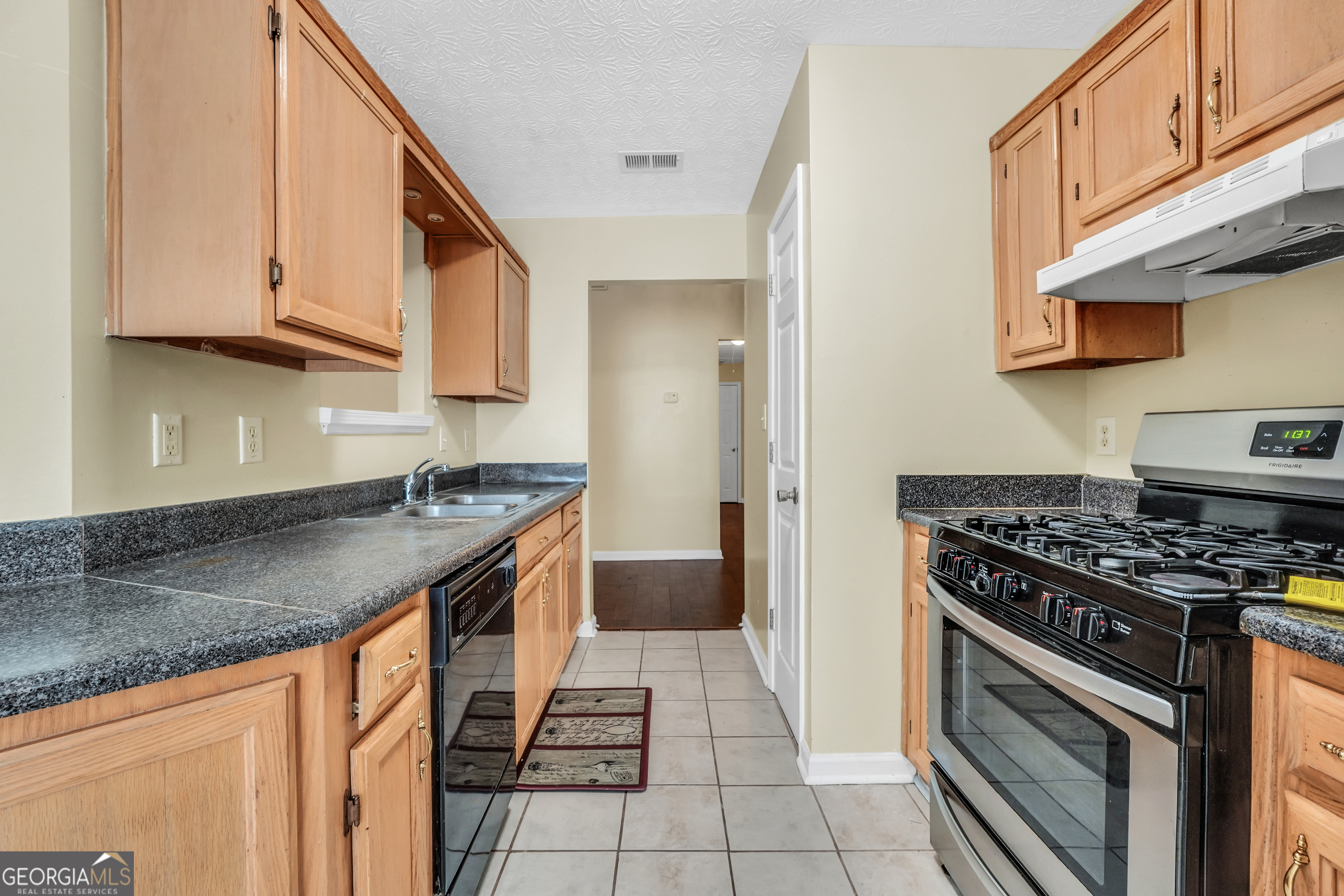 9247 Ryan Ridge Court Jonesboro, GA 30238 - Photo 15 of 36