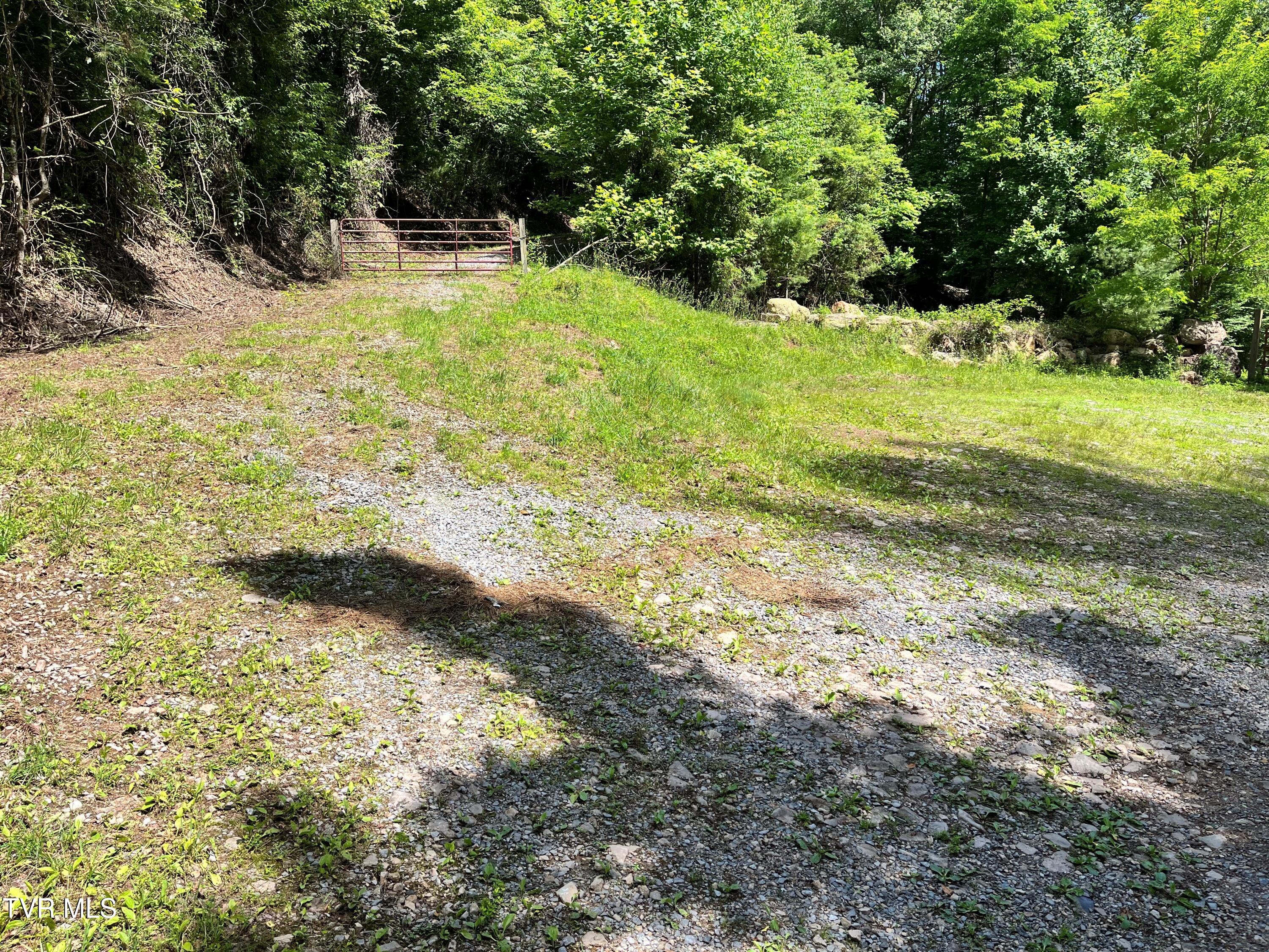Tr1 Smith Hollow Road, Unit 1 3 3A 4 Butler, TN 37640 - Photo 35 of 37 jh37