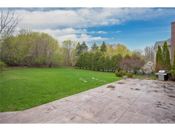 $710,000 | 8048 Marsh Creek Alcove, Woodbury, MN 55125