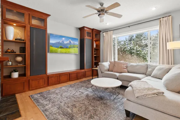 $710,000 | 8048 Marsh Creek Alcove, Woodbury, MN 55125