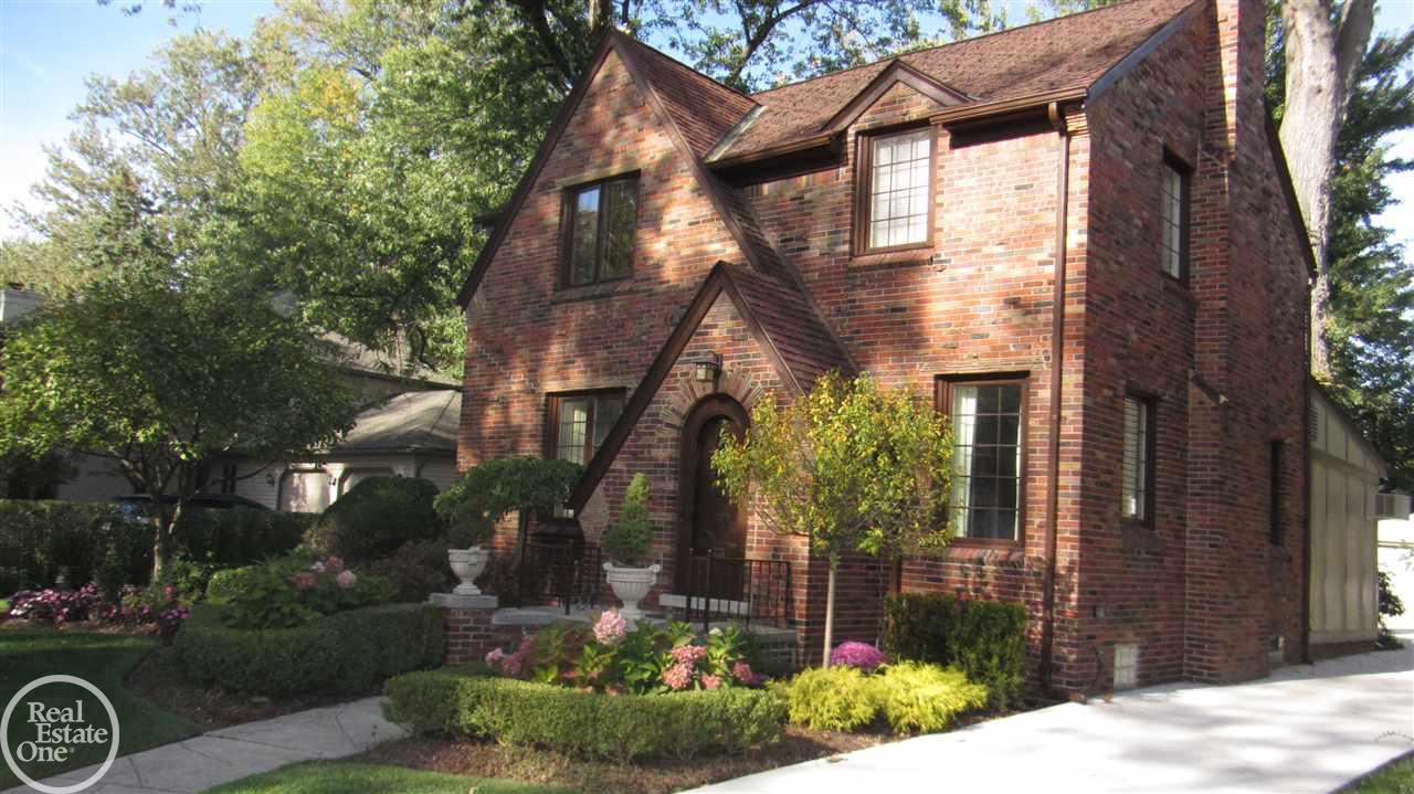 1712 Broadstone Road Grosse Pointe, MI 48236 - Photo 34 of 34 30 year Roof