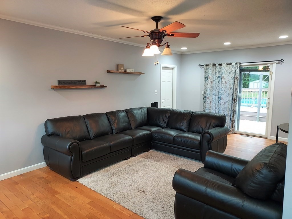 118 Strong Road Southampton, MA 01073 - Photo 3 of 25