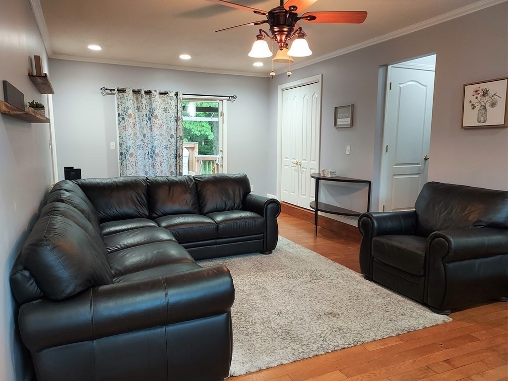 118 Strong Road Southampton, MA 01073 - Photo 4 of 25