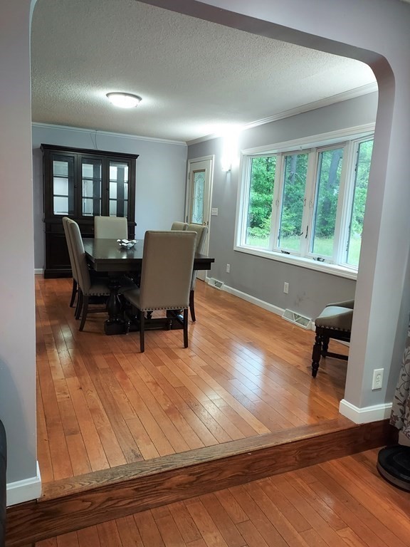 118 Strong Road Southampton, MA 01073 - Photo 10 of 25