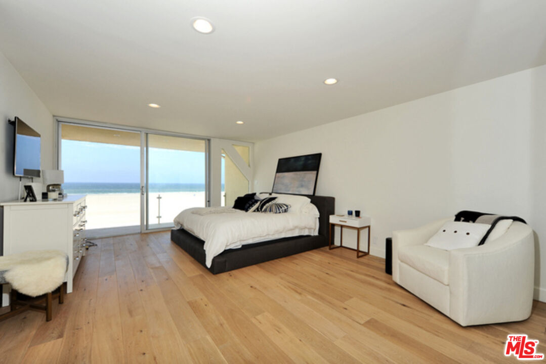 4 Lighthouse Street, Unit 5 Marina del Rey, CA 90292 - Photo 15 of 25