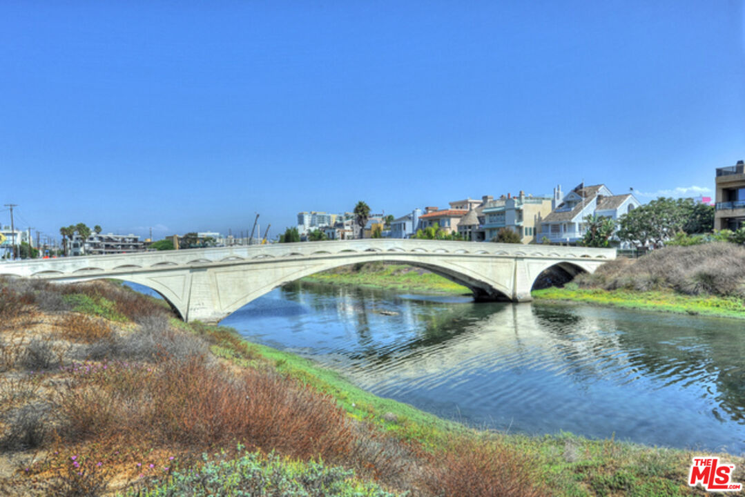 4 Lighthouse Street, Unit 5 Marina del Rey, CA 90292 - Photo 24 of 25