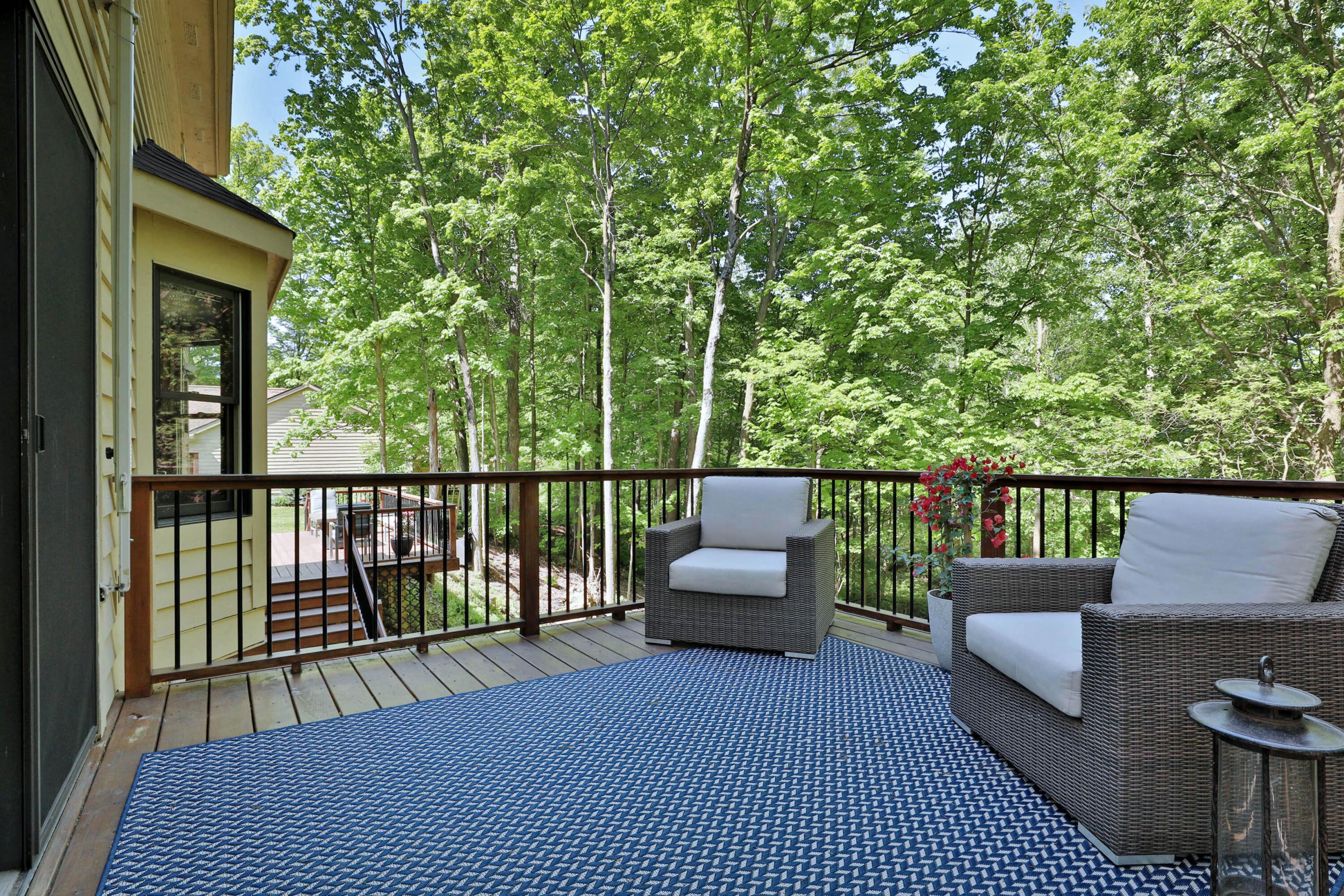 8133 Flint Road Columbus, OH 43235 - Photo 52 of 72 Deck