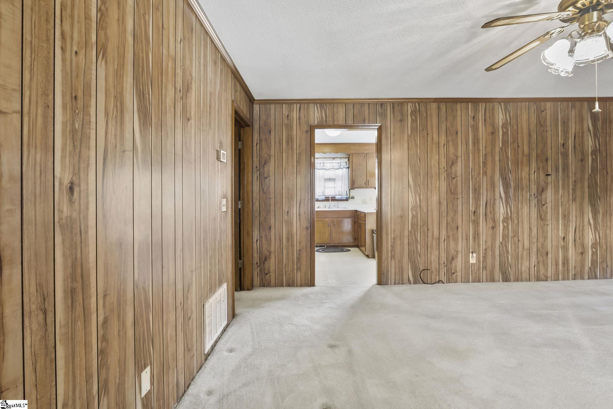 305 Vine Hill Road Greenville, SC 29607 - Photo 12 of 39