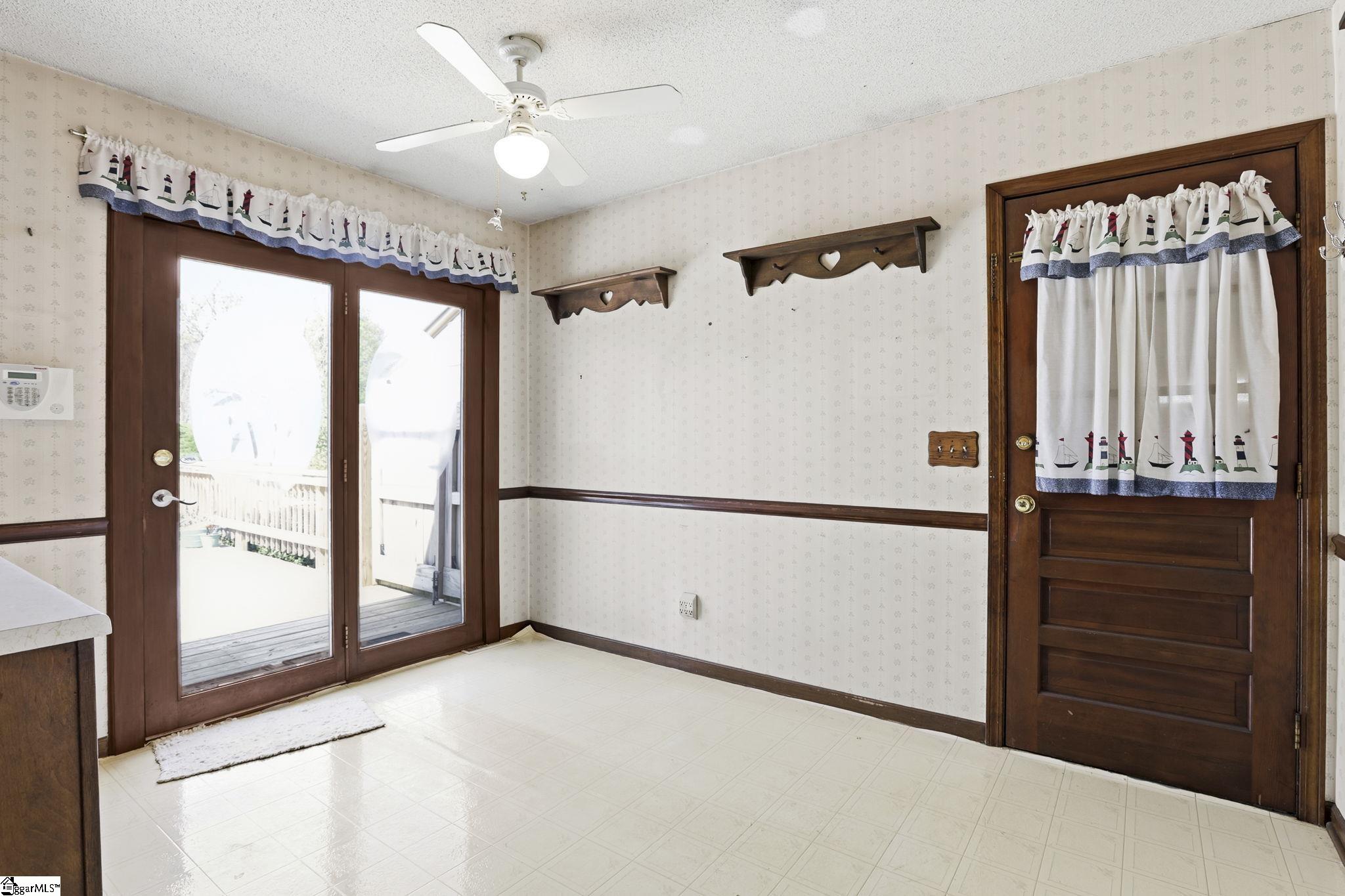 305 Vine Hill Road Greenville, SC 29607 - Photo 20 of 39