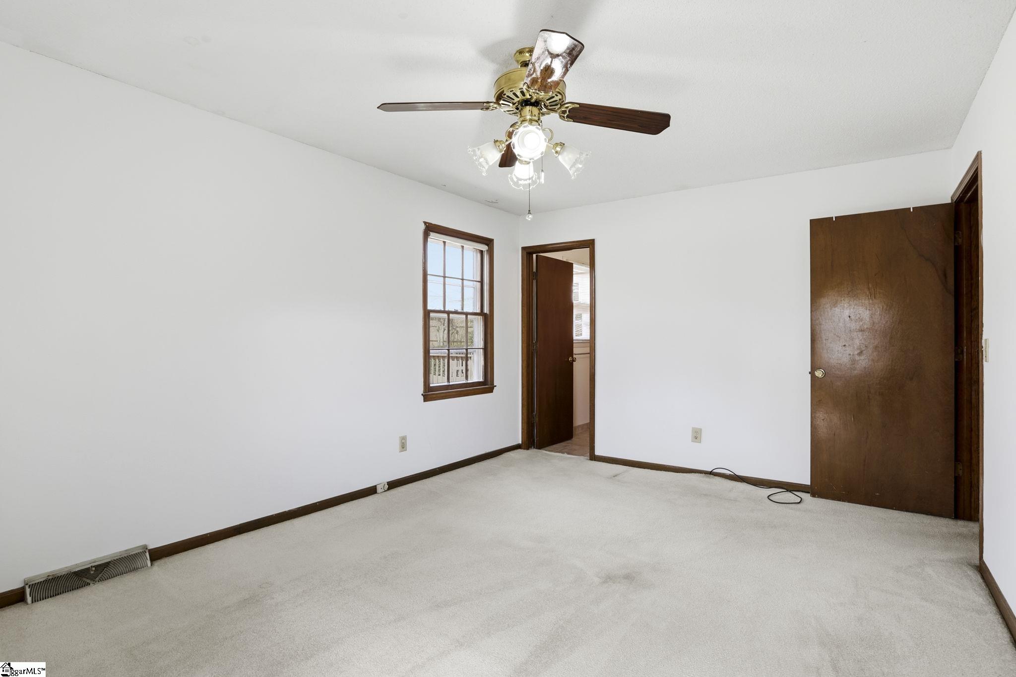 305 Vine Hill Road Greenville, SC 29607 - Photo 28 of 39