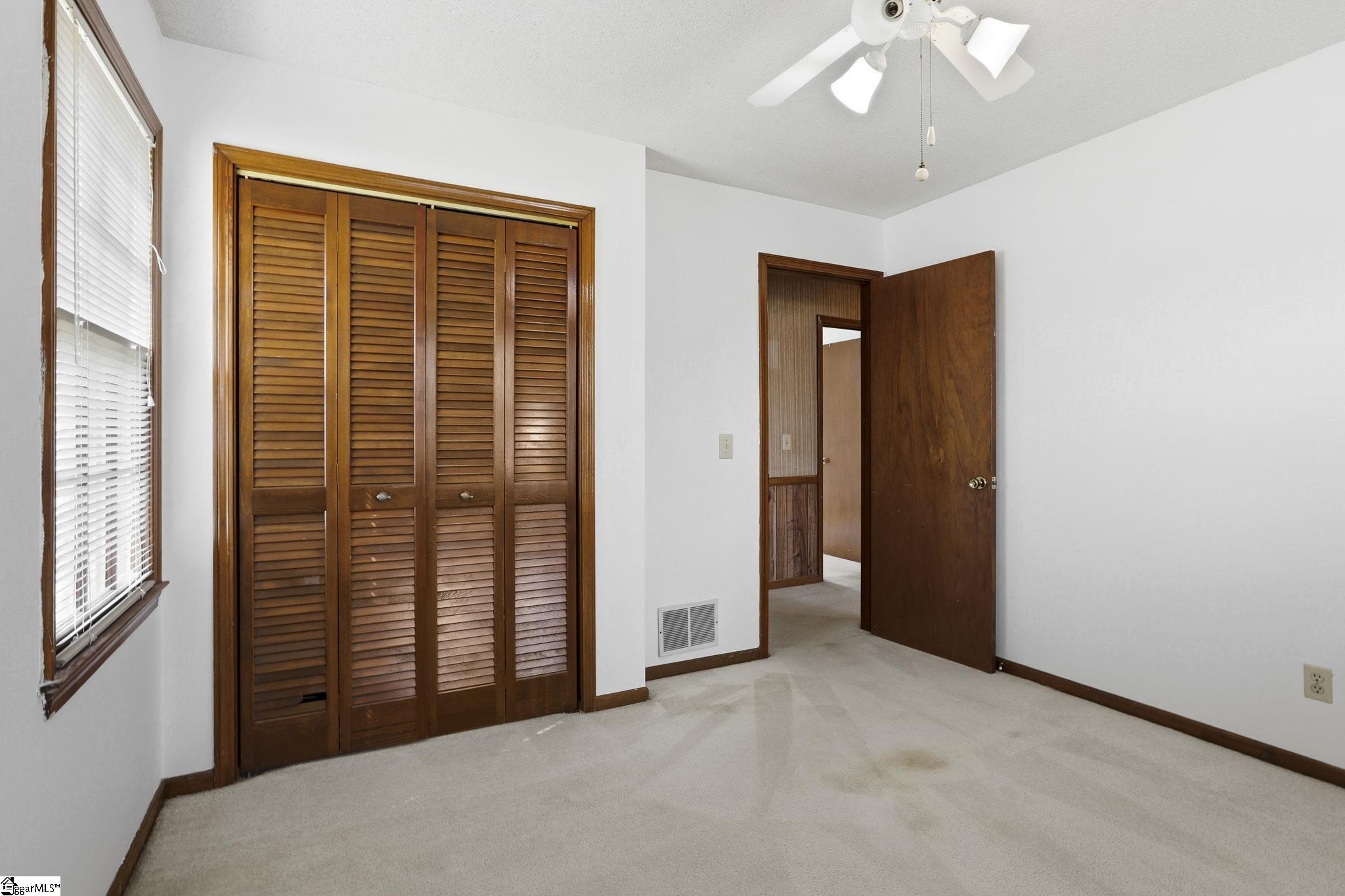 305 Vine Hill Road Greenville, SC 29607 - Photo 29 of 39