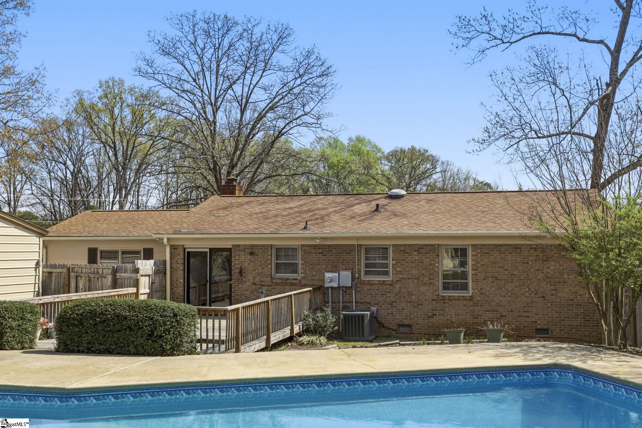 305 Vine Hill Road Greenville, SC 29607 - Photo 32 of 39