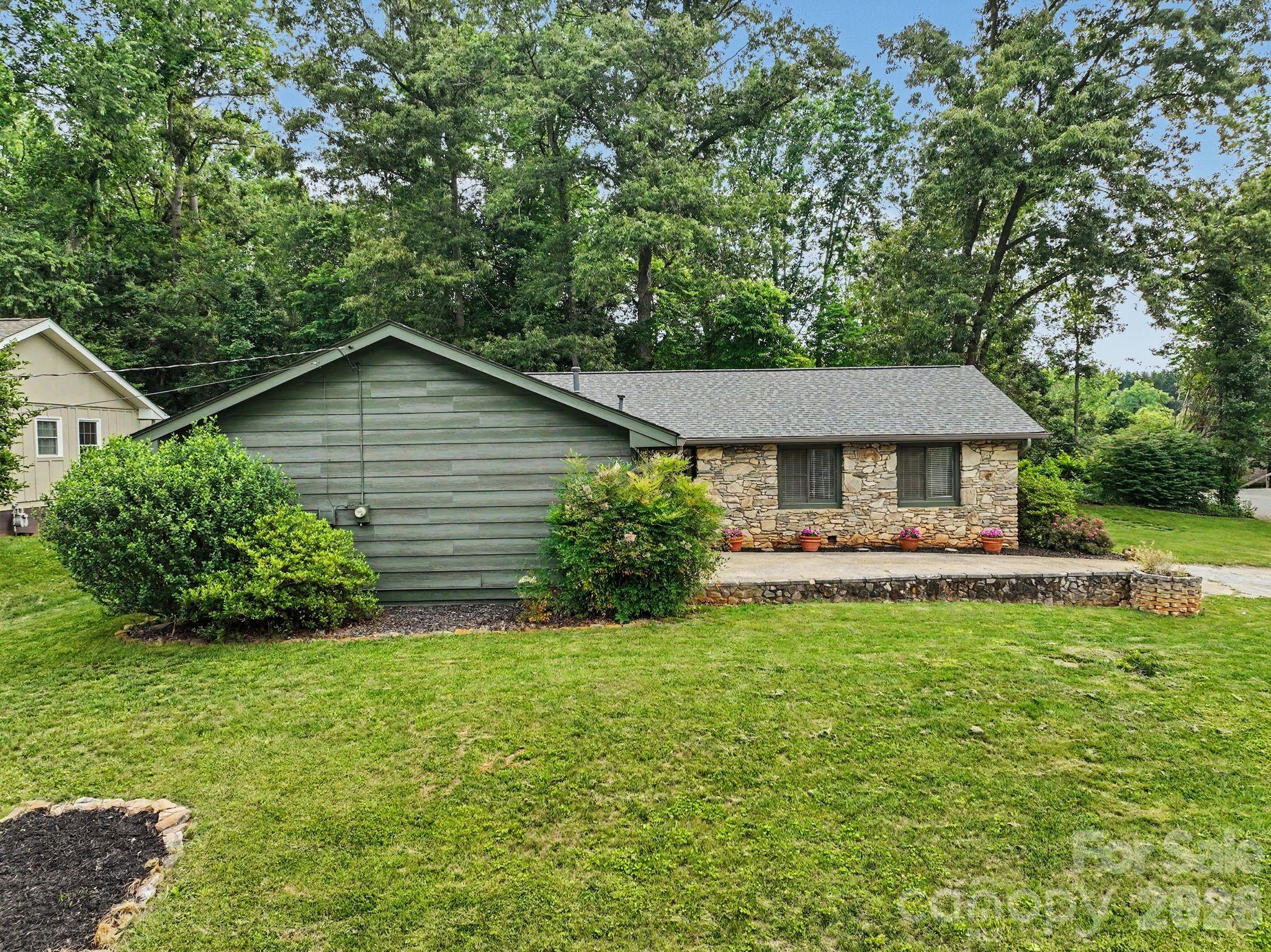21 Glen Meadows Road Arden, NC 28704 - Photo 33 of 35
