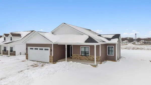 $454,900 | 322 Willow Street, Pardeeville, WI 53954