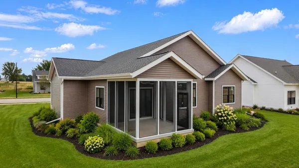 $445,000 | 322 Willow Street, Pardeeville, WI 53954