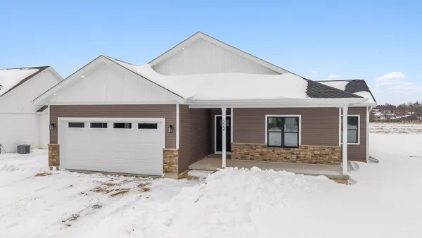$454,900 | 322 Willow Street, Pardeeville, WI 53954