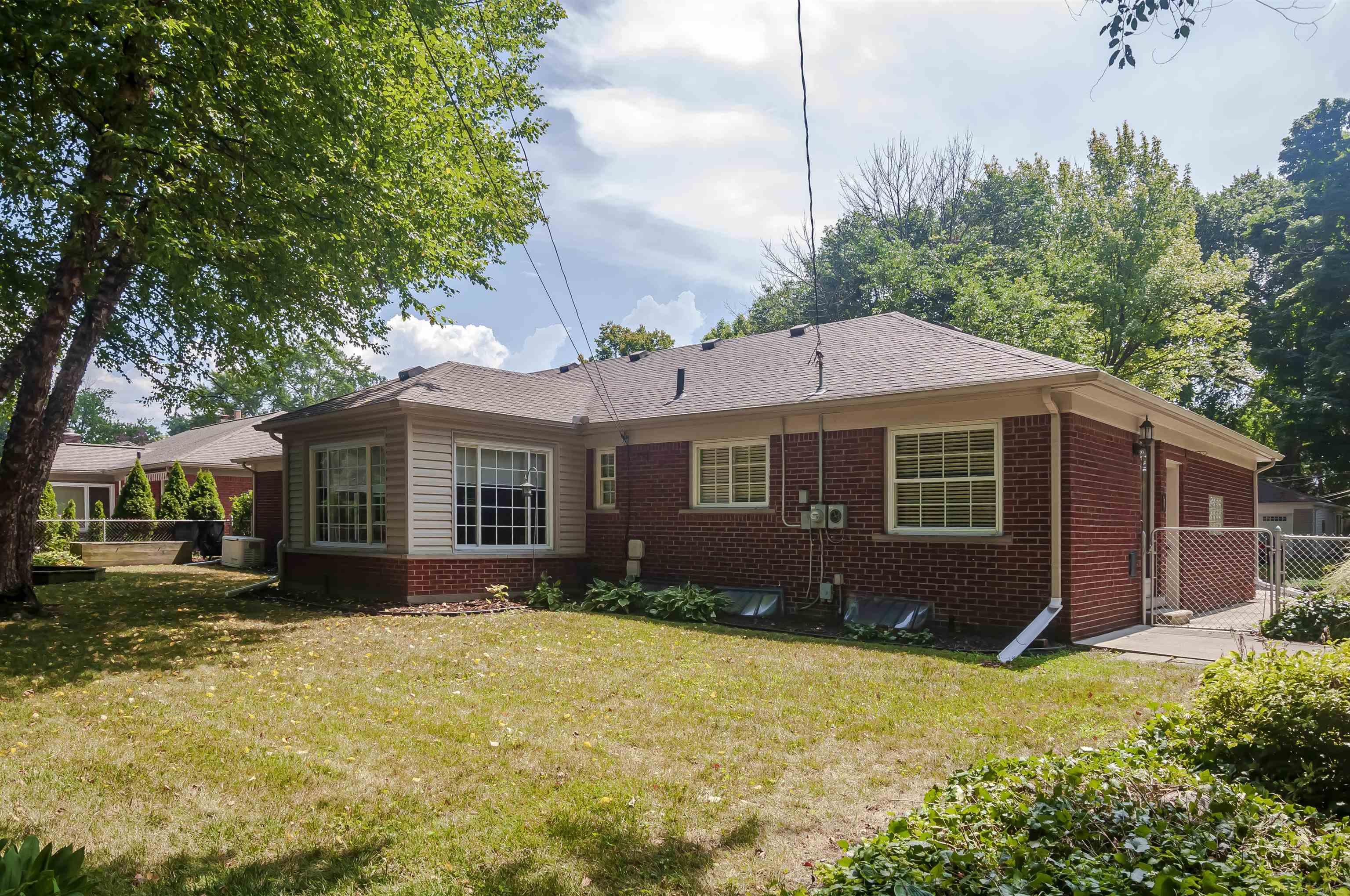 880 Shoreham Road Grosse Pointe Woods, MI 48236 - Photo 41 of 46