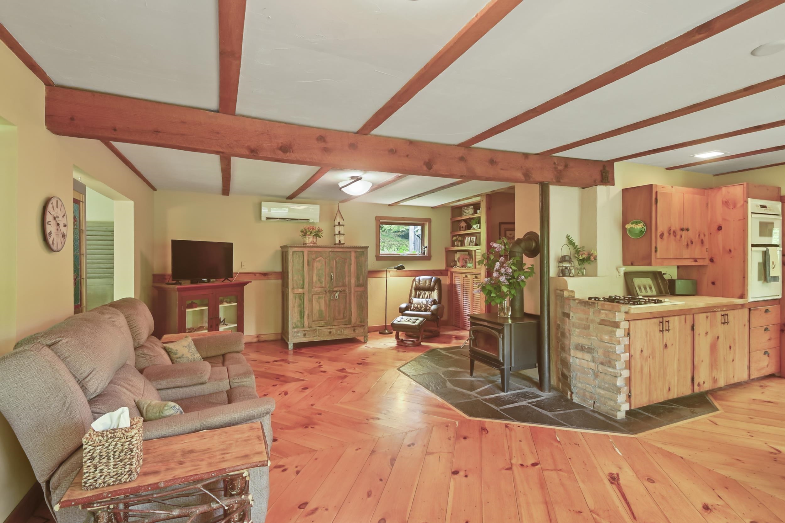 117 Barrett Hill Road Wilton, NH 03086 - Photo 11 of 37
