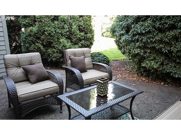 42 Fairway Loop Eugene, OR 97401 - Photo 21 of 24 Gallery Image 21
