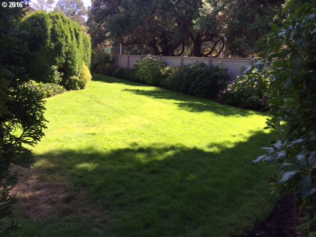 42 Fairway Loop Eugene, OR 97401 - Photo 23 of 24 Gallery Image 23