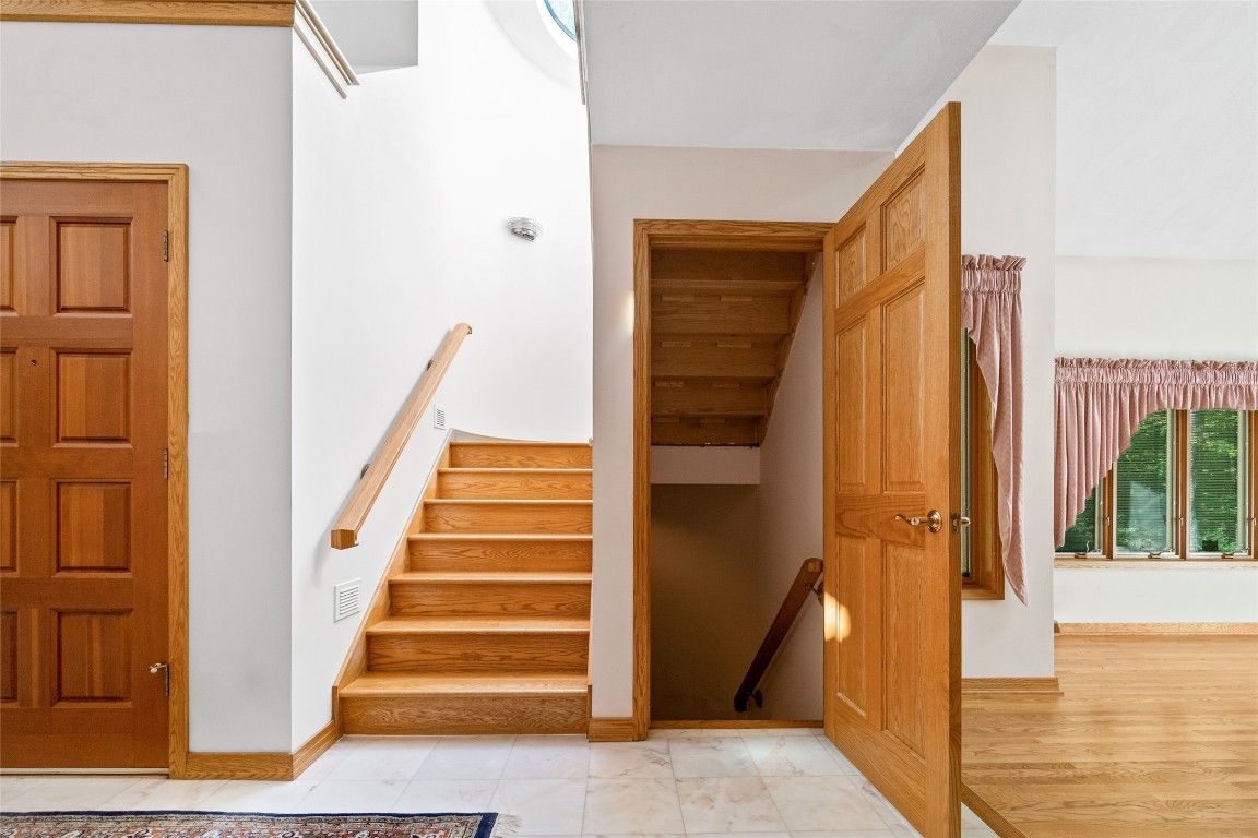927 Jensen Road Vestal, NY 13850 - Photo 11 of 43 Gallery Image 11