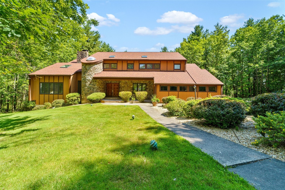 927 Jensen Road Vestal, NY 13850 - Photo 2 of 43 Gallery Image 2