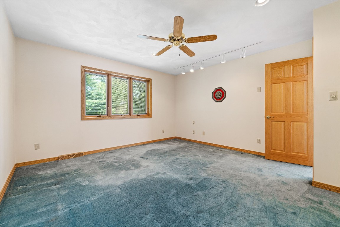 927 Jensen Road Vestal, NY 13850 - Photo 33 of 43 Gallery Image 33