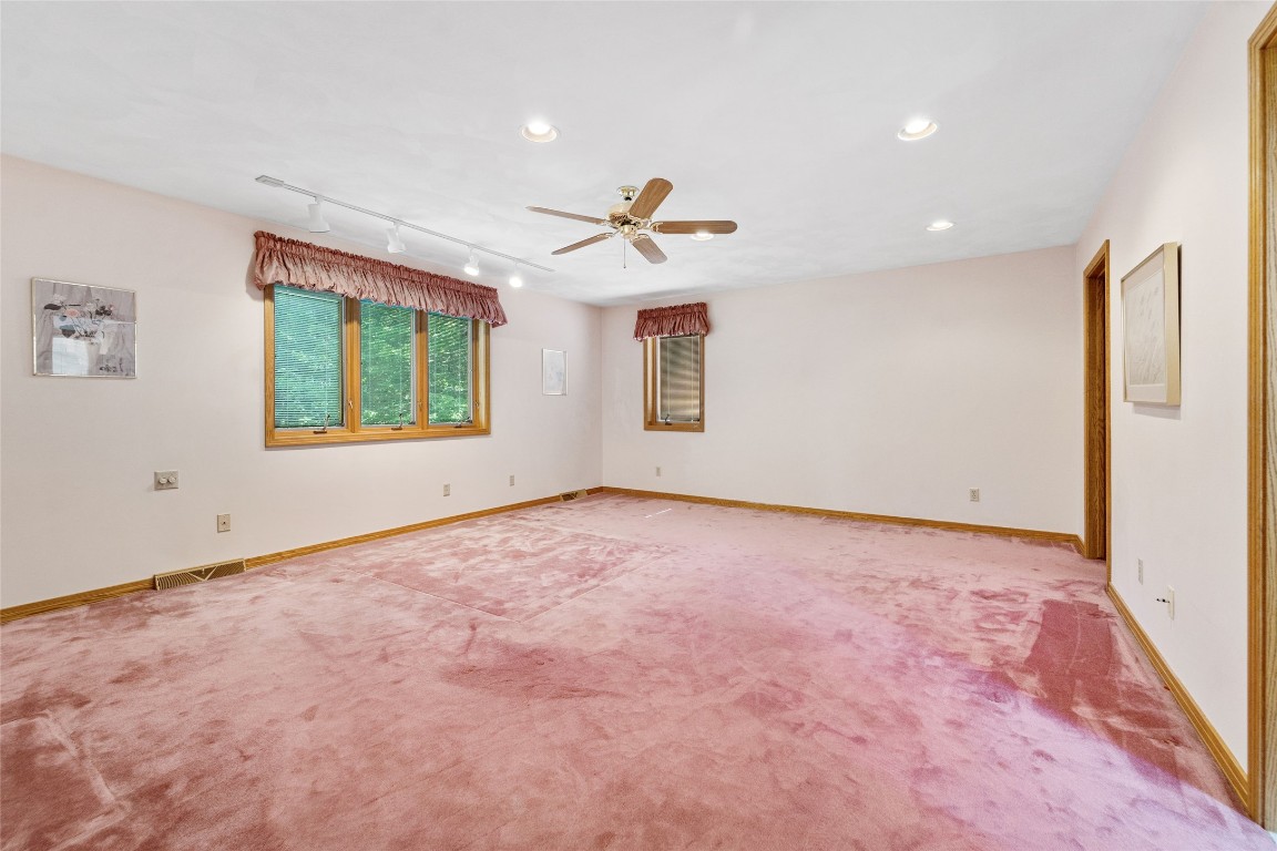 927 Jensen Road Vestal, NY 13850 - Photo 36 of 43 Gallery Image 36