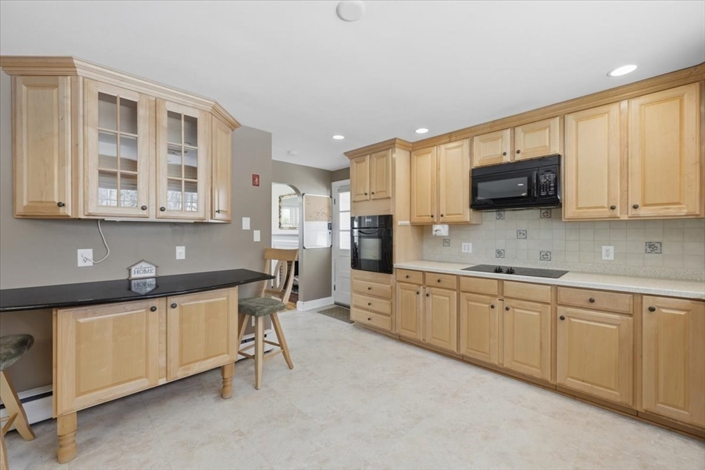 130 Braemoor Road Brockton, MA 02301 - Photo 16 of 42