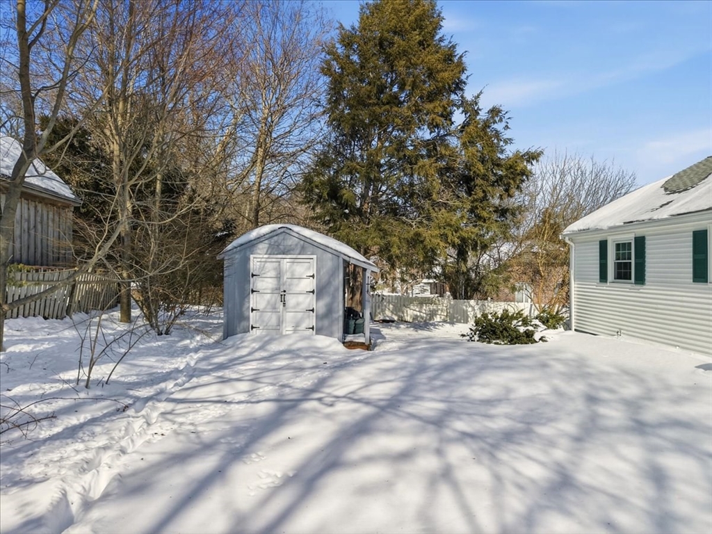 130 Braemoor Road Brockton, MA 02301 - Photo 4 of 42